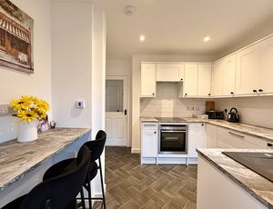 Photo 8- click for photo gallery